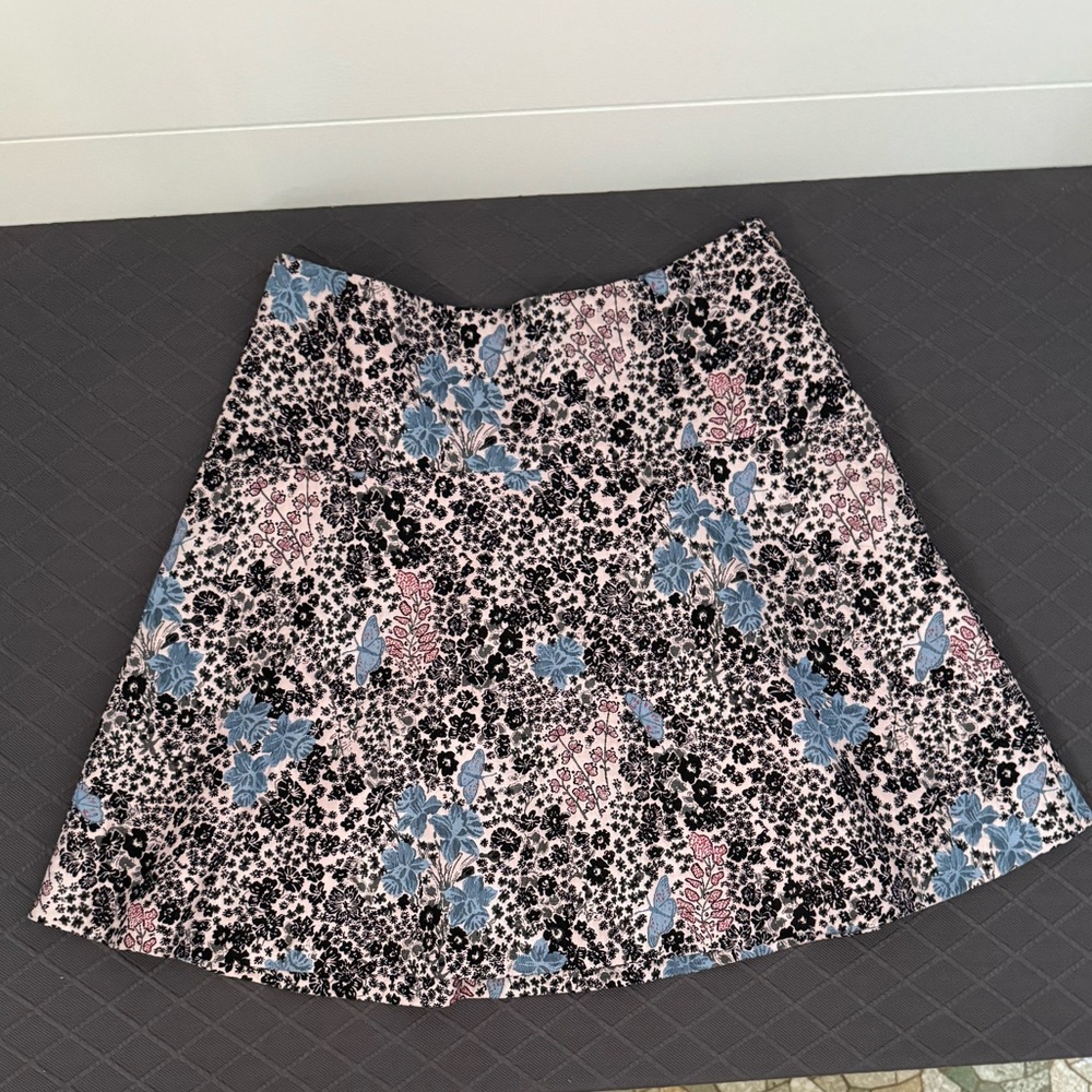 LOFT Floral A-Line Skirt - Black, Pink, Blue, Women’s 2 - Picture 3 of 6
